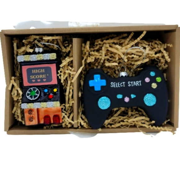 Holiday Game Ornament Set NWT - Picture 3 of 5